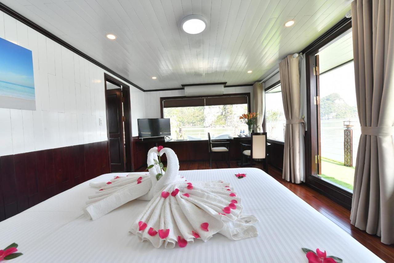 Halong Sapphire Cruise Hotell Nan Giang Exteriör bild